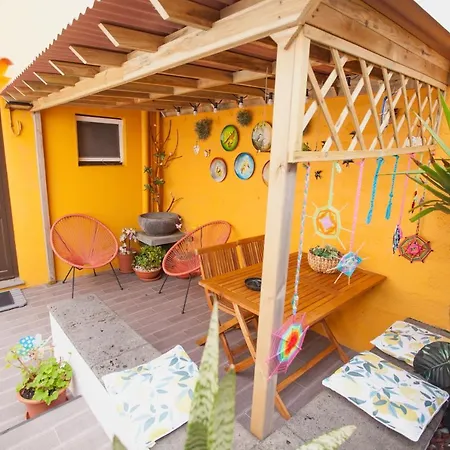 Em Canto De Santa Clara Ponta Delgada