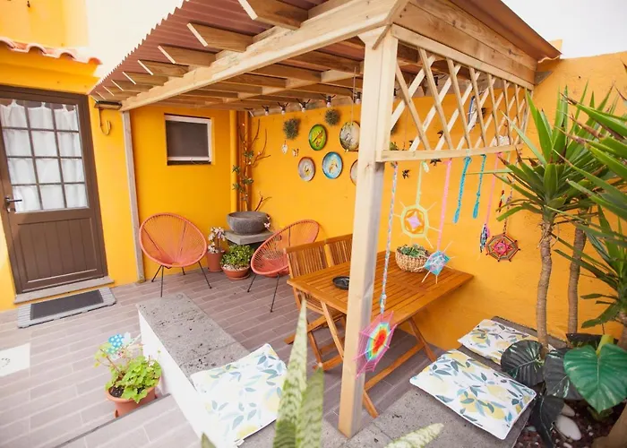 Em Canto De Santa Clara Ponta Delgada